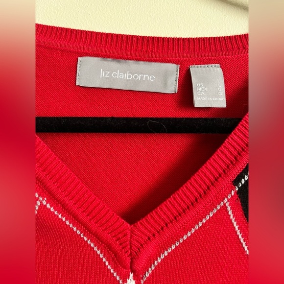 3 sweater vests in excellent condition! - Picture 6 of 12